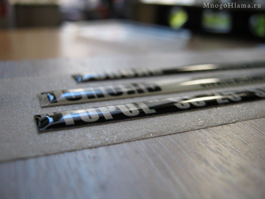 Шильдики залиты эпоксидной смолой