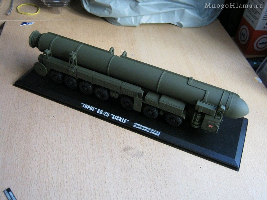 Тополь на подставке