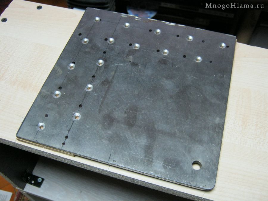 Примерка плиты к основанию ящика