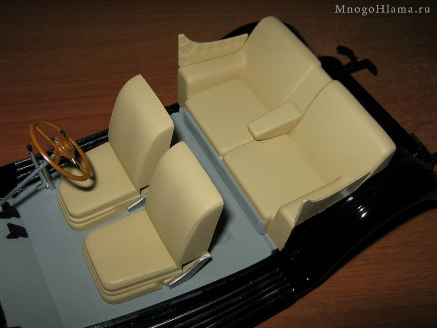 Сиденья Rolls-Royce Phantom II Continental