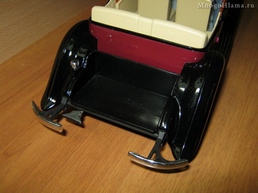 Салон Rolls-Royce Phantom II Continental