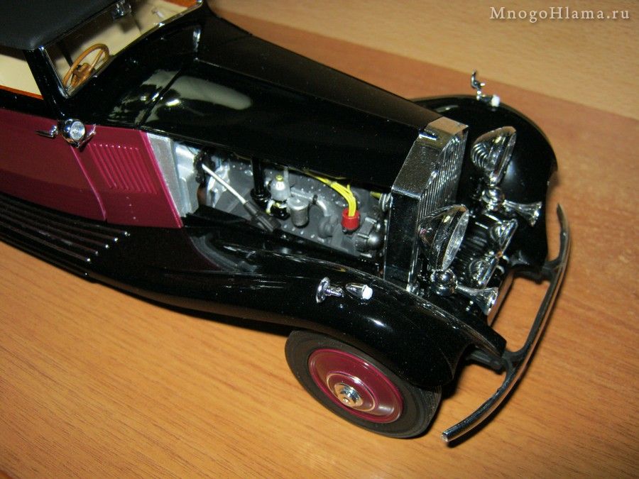 Капот Rolls-Royce Phantom Continental Revell