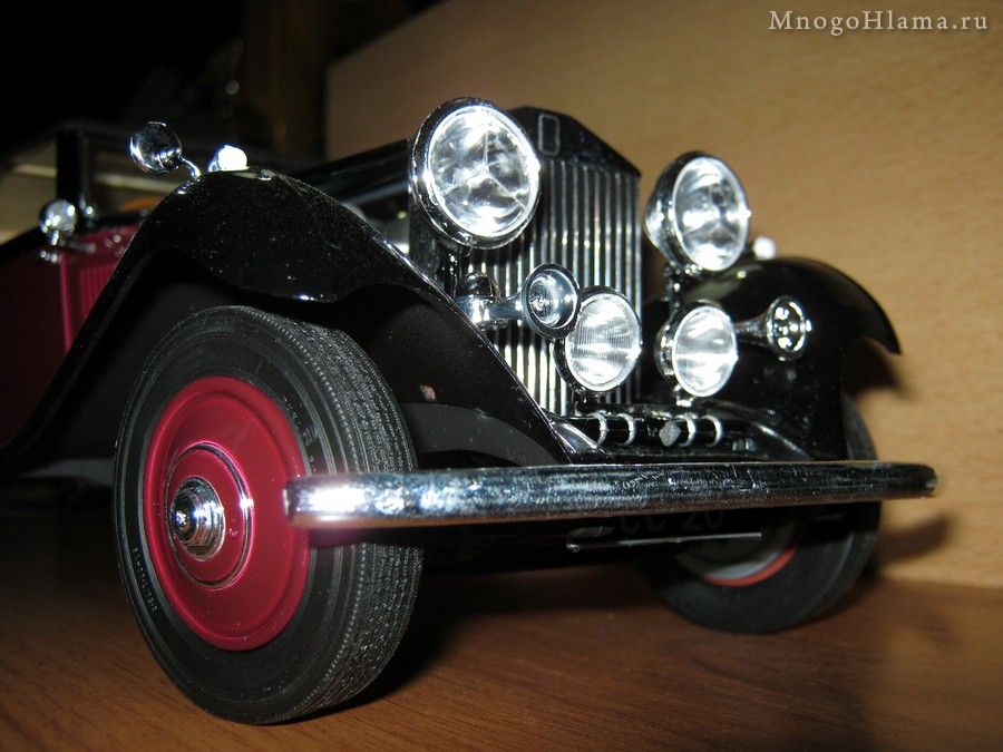 Бампер, фары, фонари, колесо Rolls-Royce Phantom Continental Revell