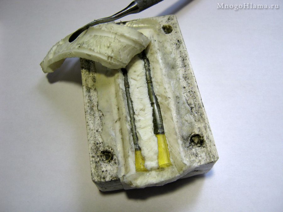 Извлечение отливок из силиконовой формы